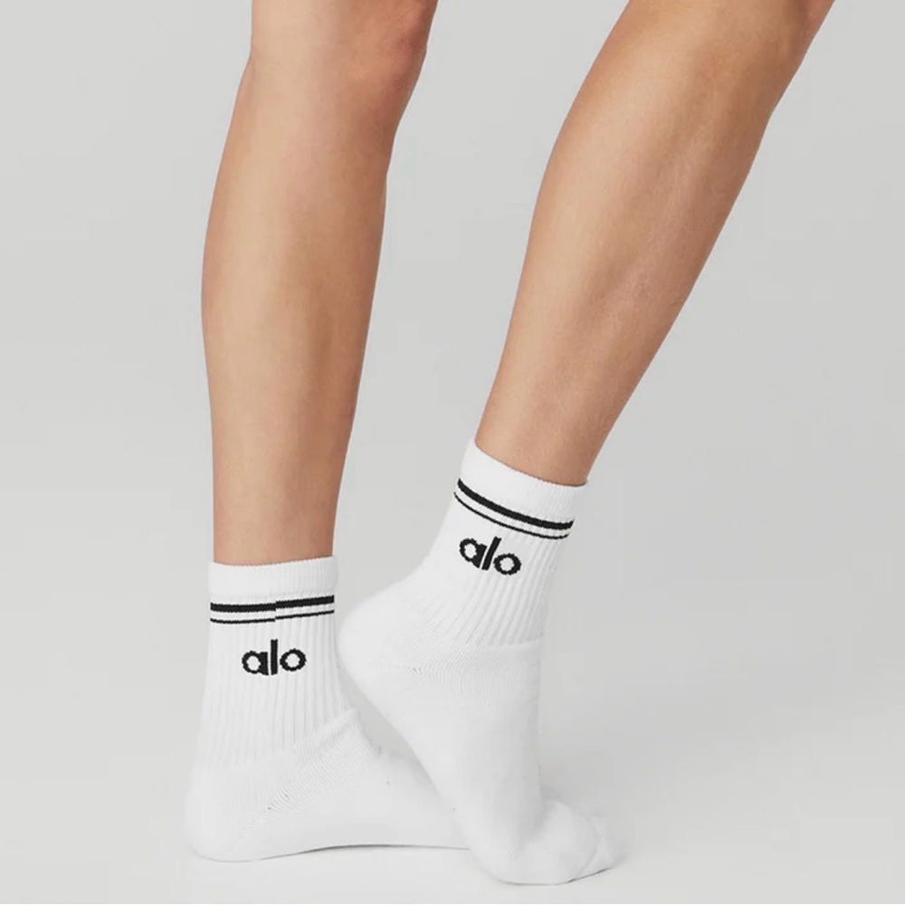 ALO THROWBACK SOCK SIZE MEDIUM